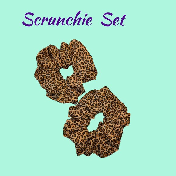 Small animal print scrunchies cotton cheetah print hand crafted - Picture 1 of 3